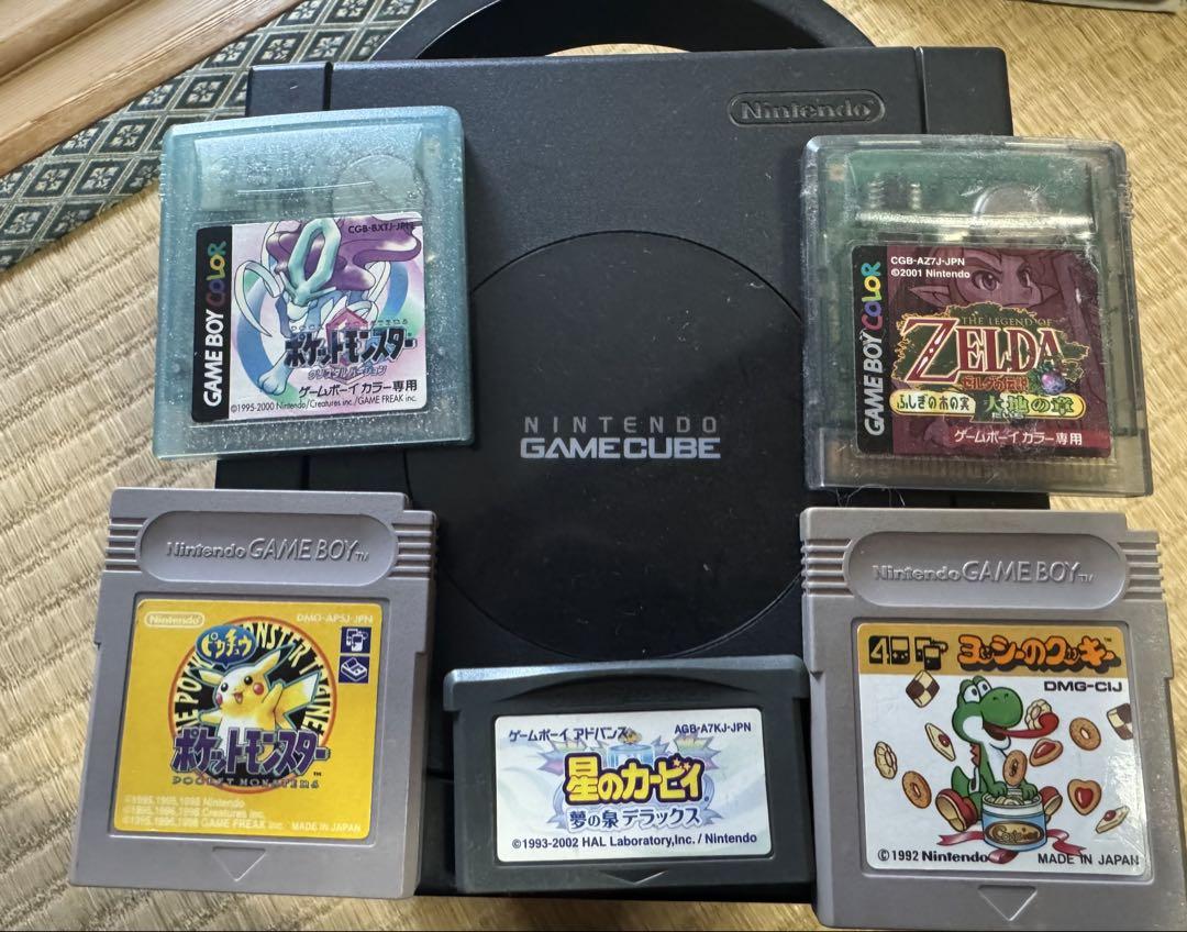クリスタル、ピカチュウ、ゼルダの伝説 星のカービィ ゲームキューブ本体