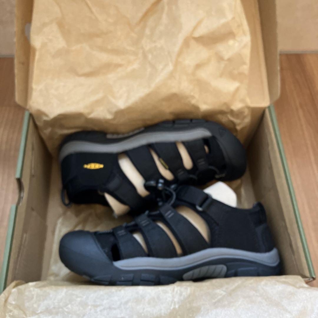 新品未使用　【KEEN】 NEWPORT H2 22.5 ブラック