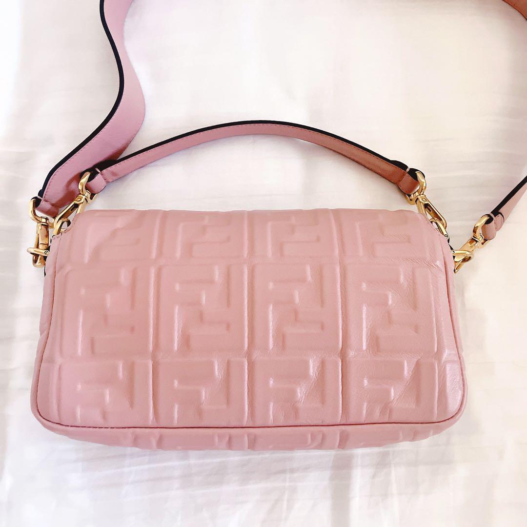 美品　FENDI バゲット ピンクナッパレザー バッグ