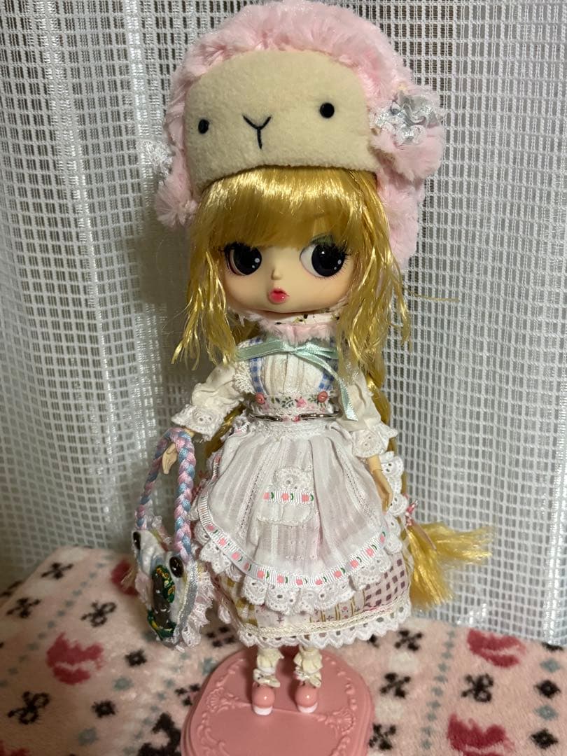 ビョル ポーリア 8,333円