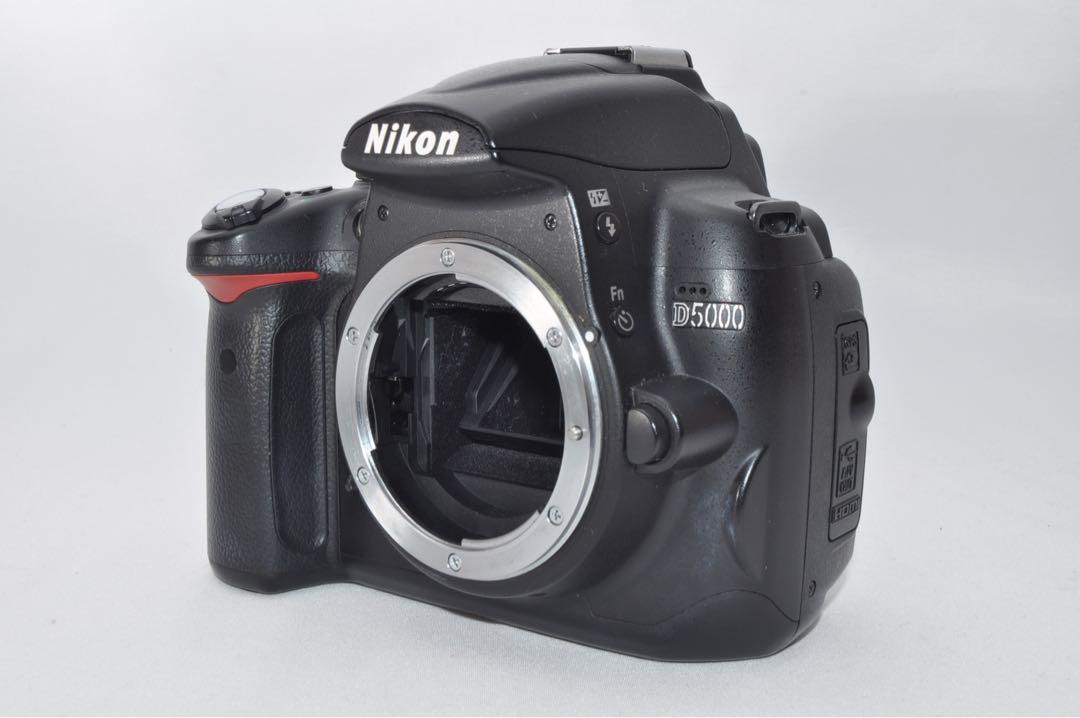 ☆美品☆ Nikon ニコン D5000 ボディ デジタル 一眼レフ カメラ