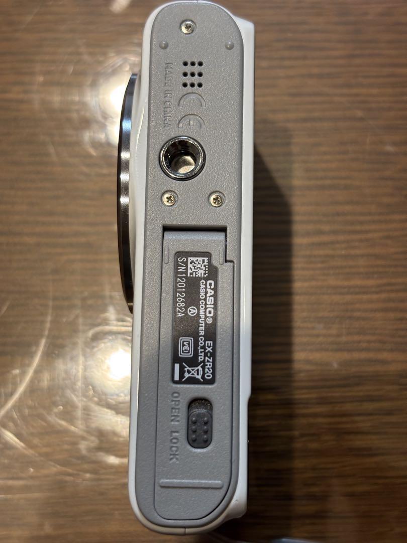 【動作確認済み】CASIO EXILIM EX-ZR20 デジタルカメラ