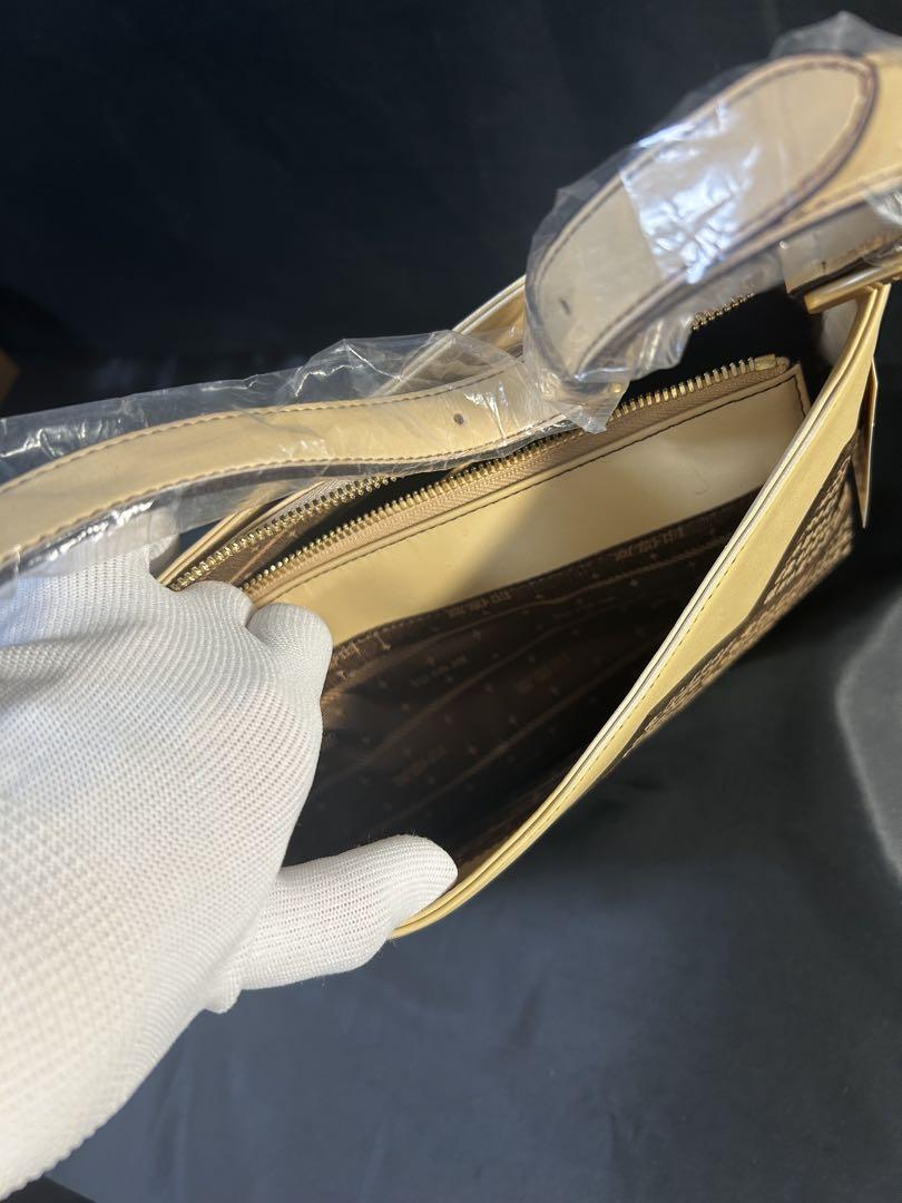 印傳屋 INDENYA 鹿革 クローバー柄 はなかげ 未使用品 おまけ付き