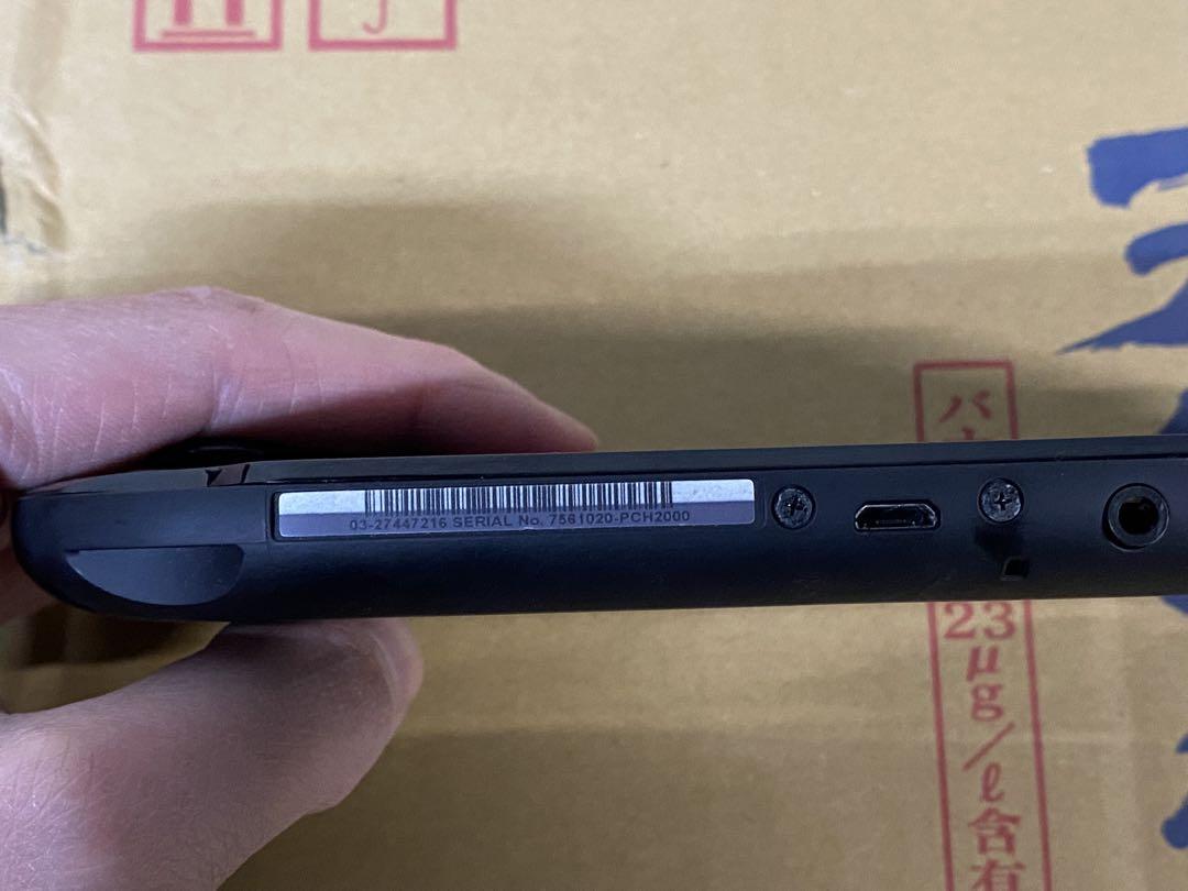 PS Vita pch-2000 本体 ブラック