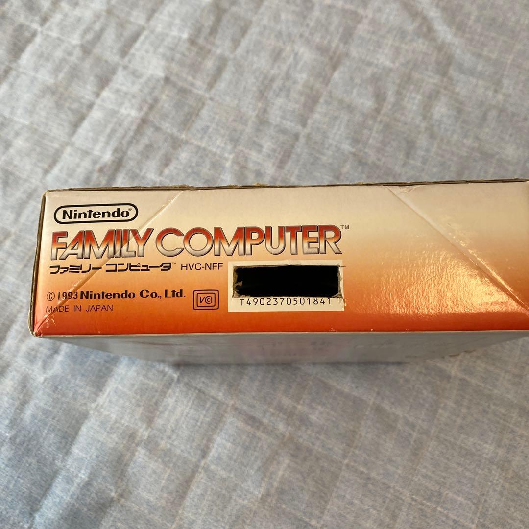 ニューファミリーコンピュータ 本体