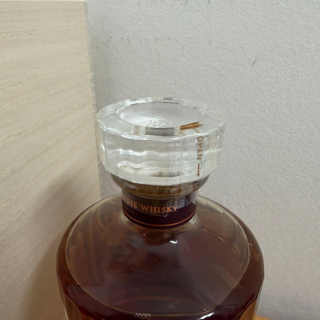 サントリー 響 HIBIKI 100周年記念ウイスキー 700ml 木箱入り サントリー 響 HIBIKI 100周年記念ウイスキー 700ml 木箱入り