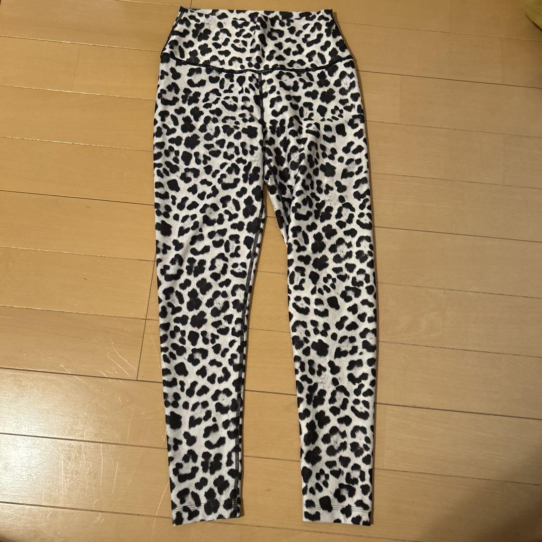 ZUMBA ヒョウ柄レギンス S/M 4,836円