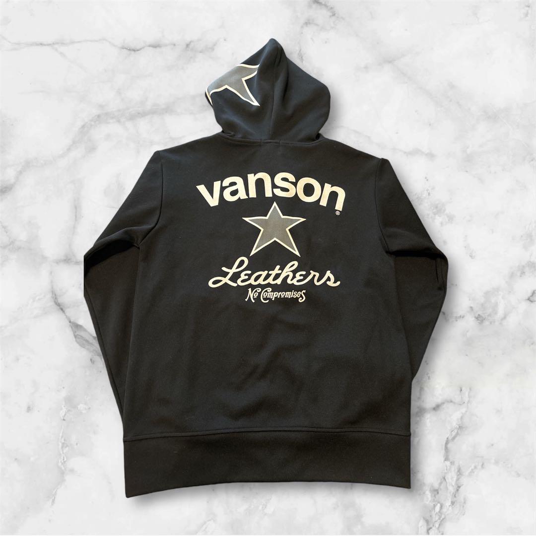 【vanson】値下げ　パーカー 長袖　黒 星形　ジップアップ　ワッペン
