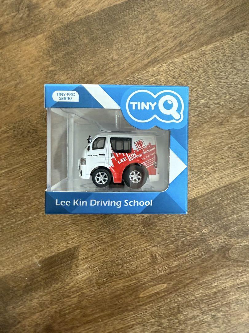 【全品送料無料】 TinyQ チョロQ ハイエース14台セット ケースた付き ミニカー