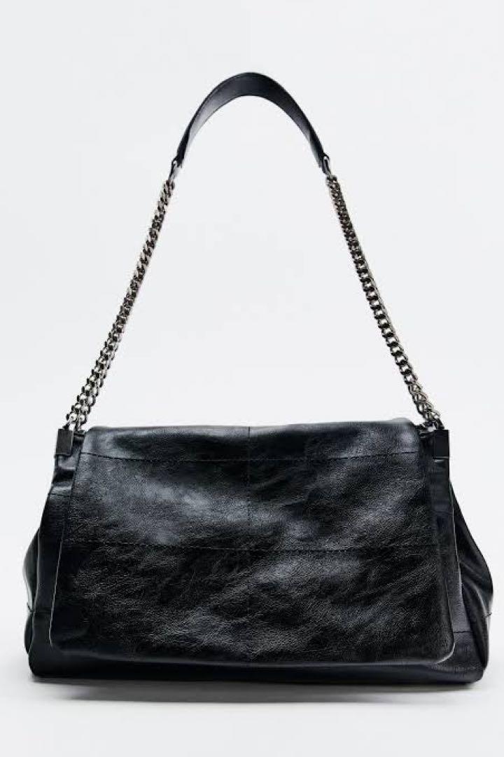 ZARA ブラックレザーショルダーバッグ ZARA 黒 レザー ショルダーバッグ - メルカリ