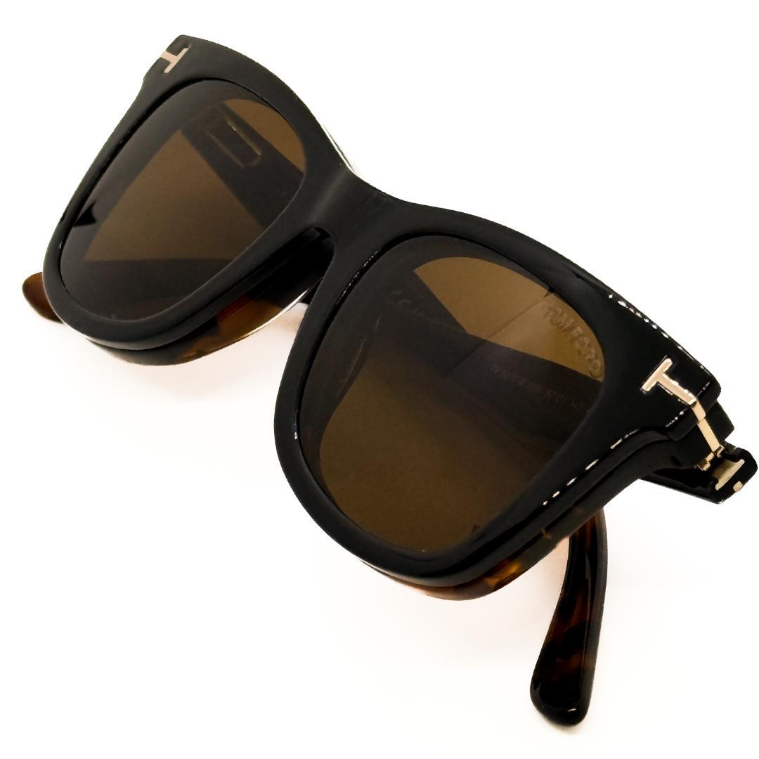 TOM FORD