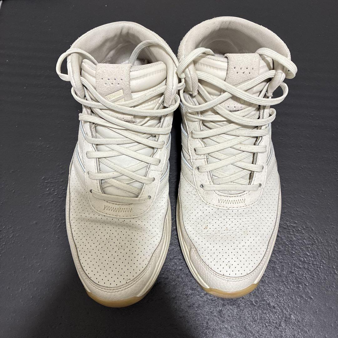 adidas ホワイト スニーカー