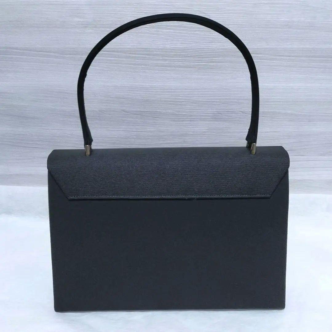 【美品】carven 　カルヴェン　東京ソワール　フォーマルバッグ　冠婚葬祭 Carven paris formal フォーマルバッグ 東京ソワール - メルカリ