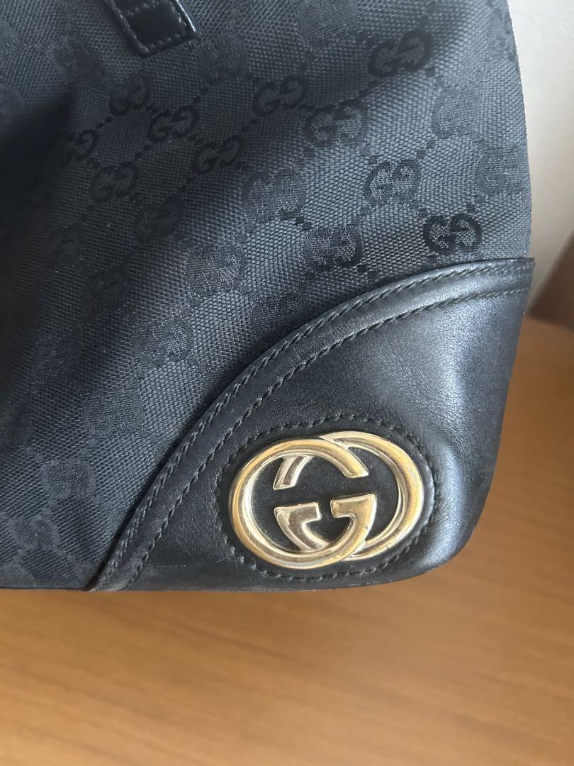 GUCCI ブラック ショルダーバッグ