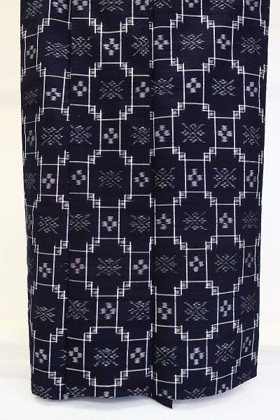美品 琉球紬 紬 単衣 濃紺 身丈160cm 裄丈65cm 正絹 お洒落 美品 琉球紬 紬 単衣 濃紺 身丈160cm 裄丈65cm 正絹 お洒落
