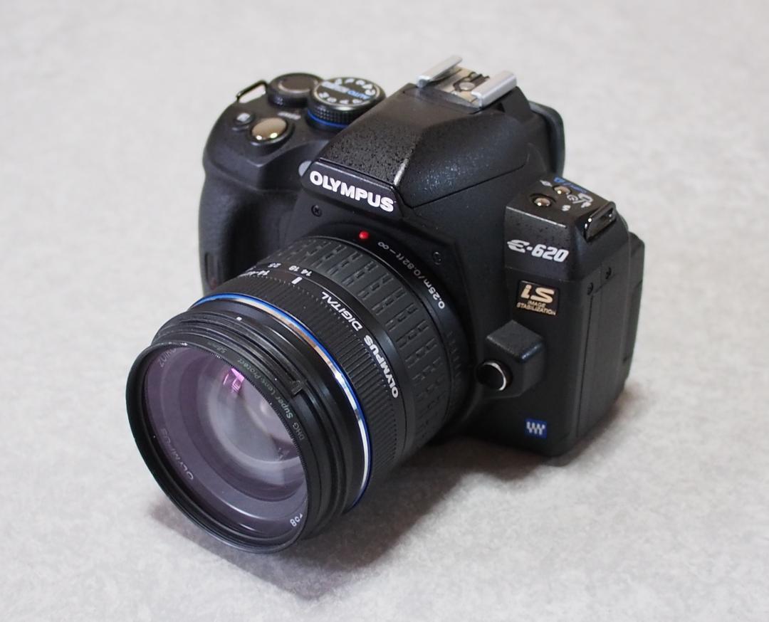 OLYMPUS E-620