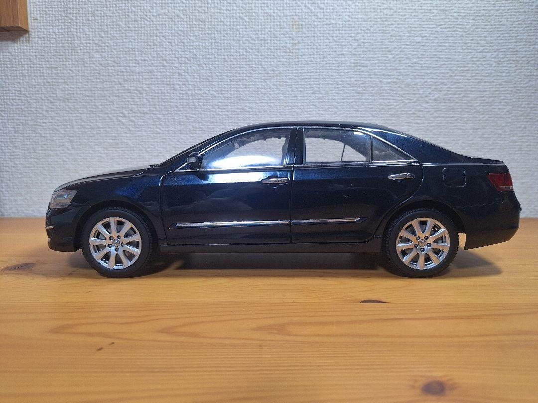 驚きの安さ モコさん 中国トヨタ記念品ミニカー1/18 ランクル200カムリセット ミニカー