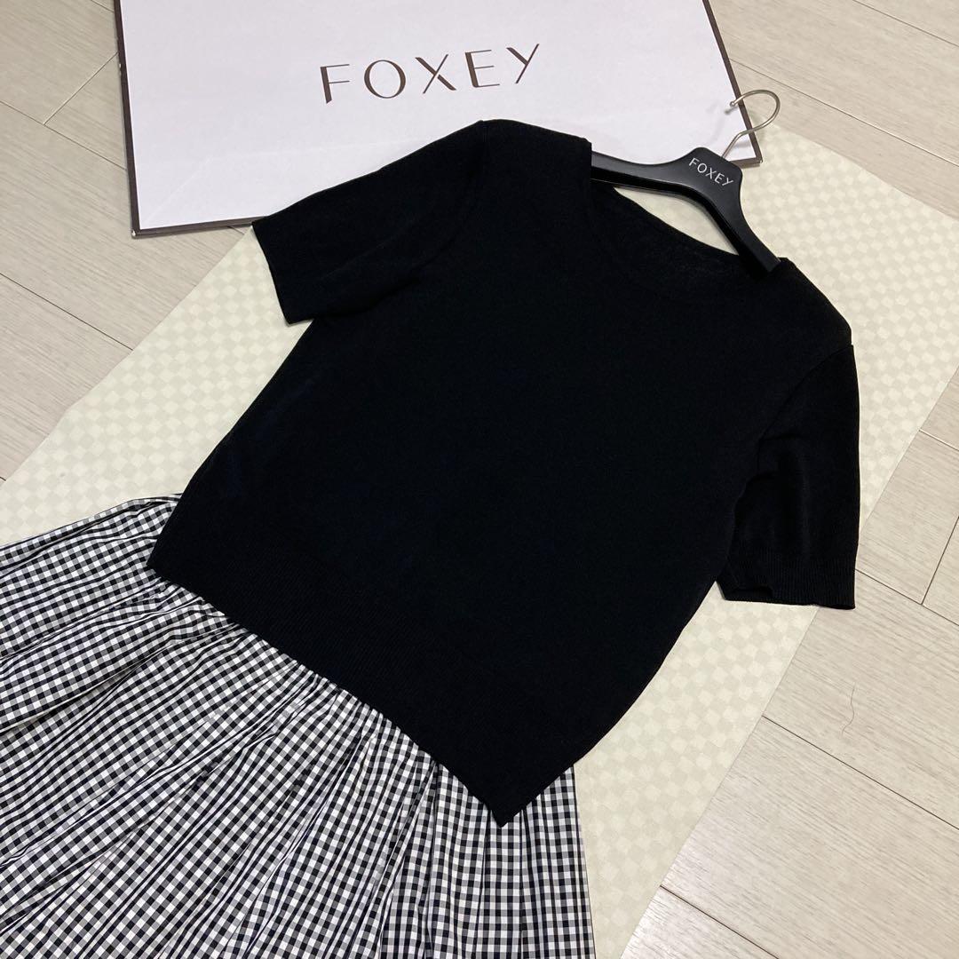 美品♡¥47,300 FOXEY サマーニット\"Sunny Day\"(４２・黒)