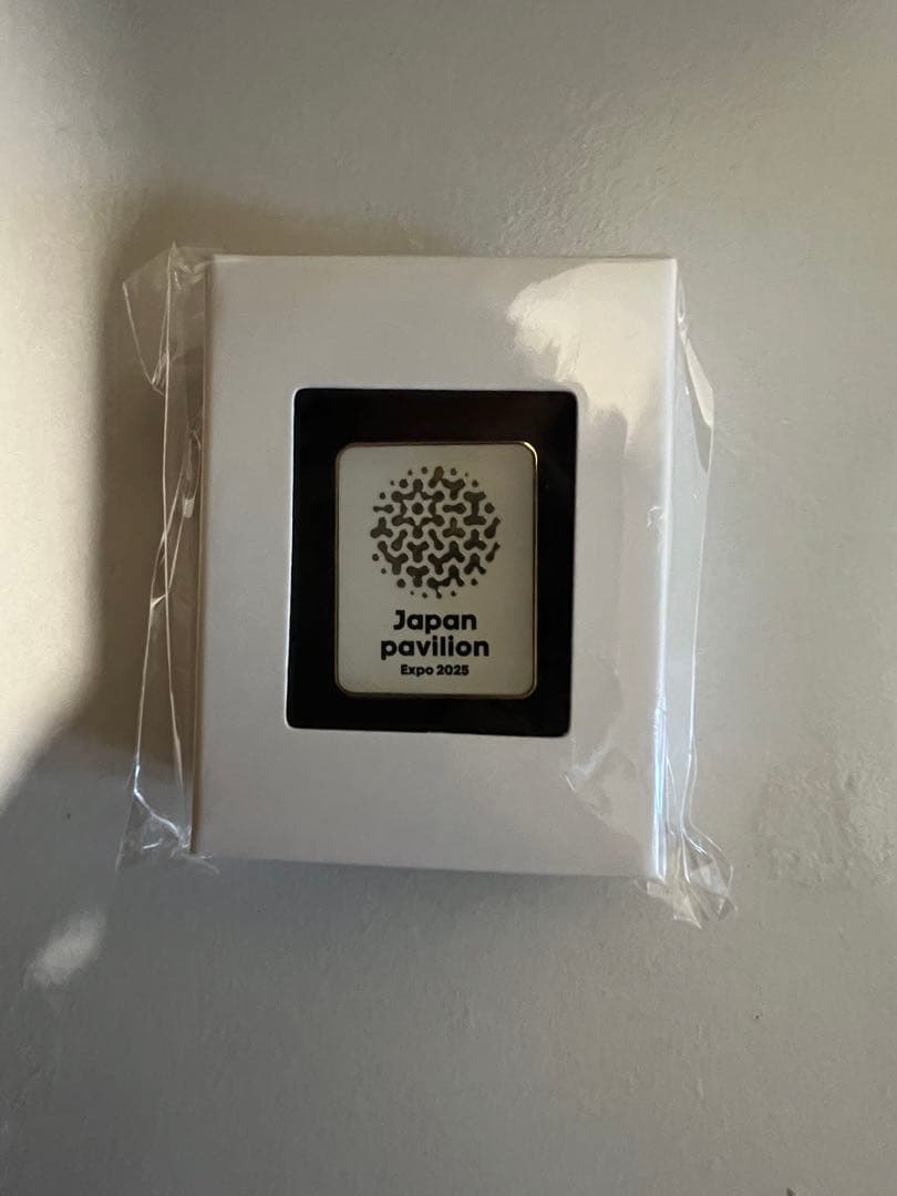大阪万博　日本館　ピンバッジ　非売品