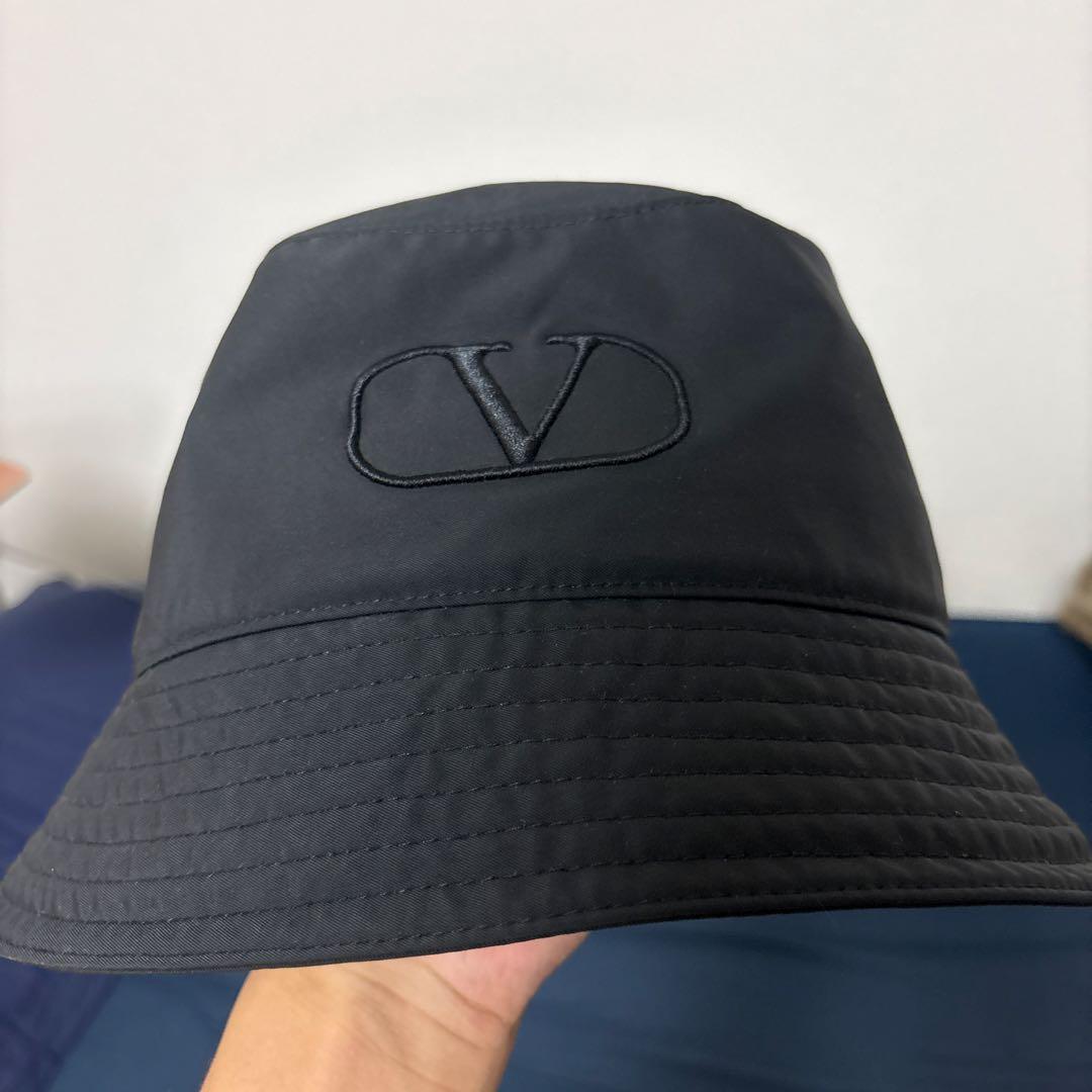 【爆安通販】 VALENTINO バケットハット サイズ59 黒 全品本物!