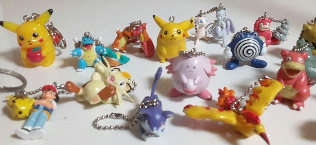 web限定セール ポケモン キーホルダーとその他グッズセット50点まとめ売り 小物・アクセサリー