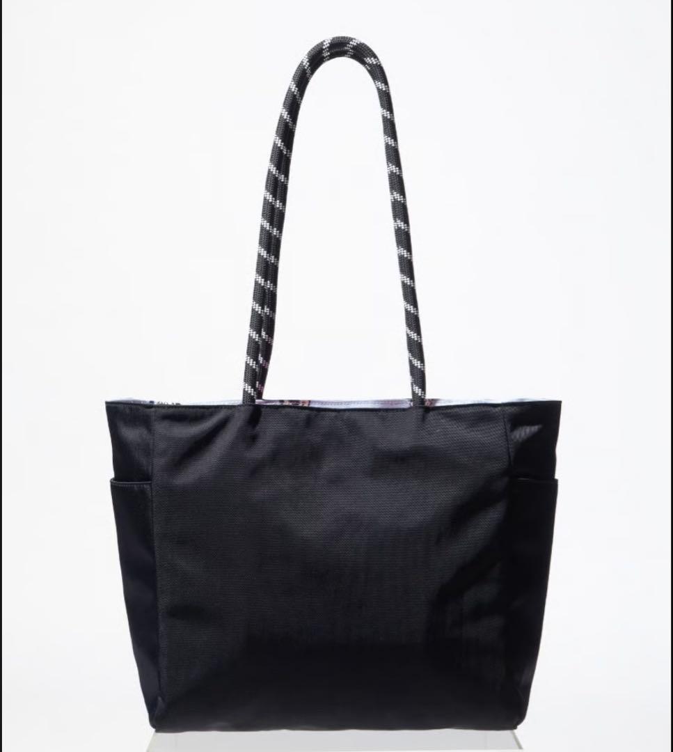 wcj ミッキートートバッグ　二つ折り財布　フェイスウォレット シルバー