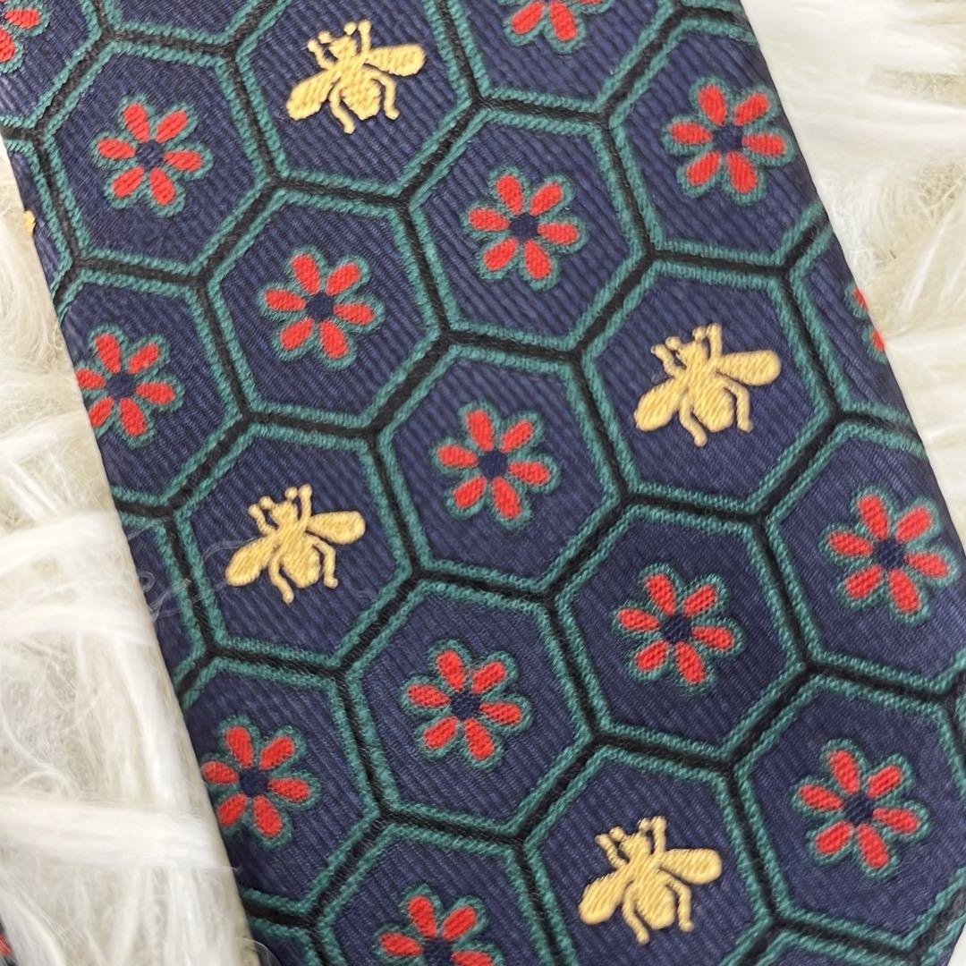 美品 現行 GUCCI ネクタイ シルク100% 蜂 bee 花柄 - メルカリ