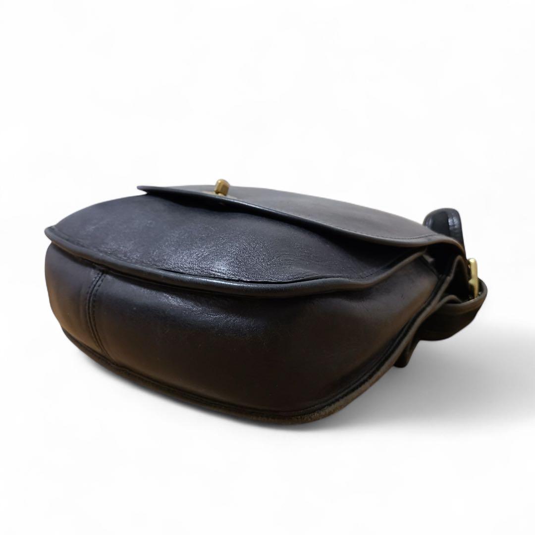 Vintage Coach Crescent Berkley Bag