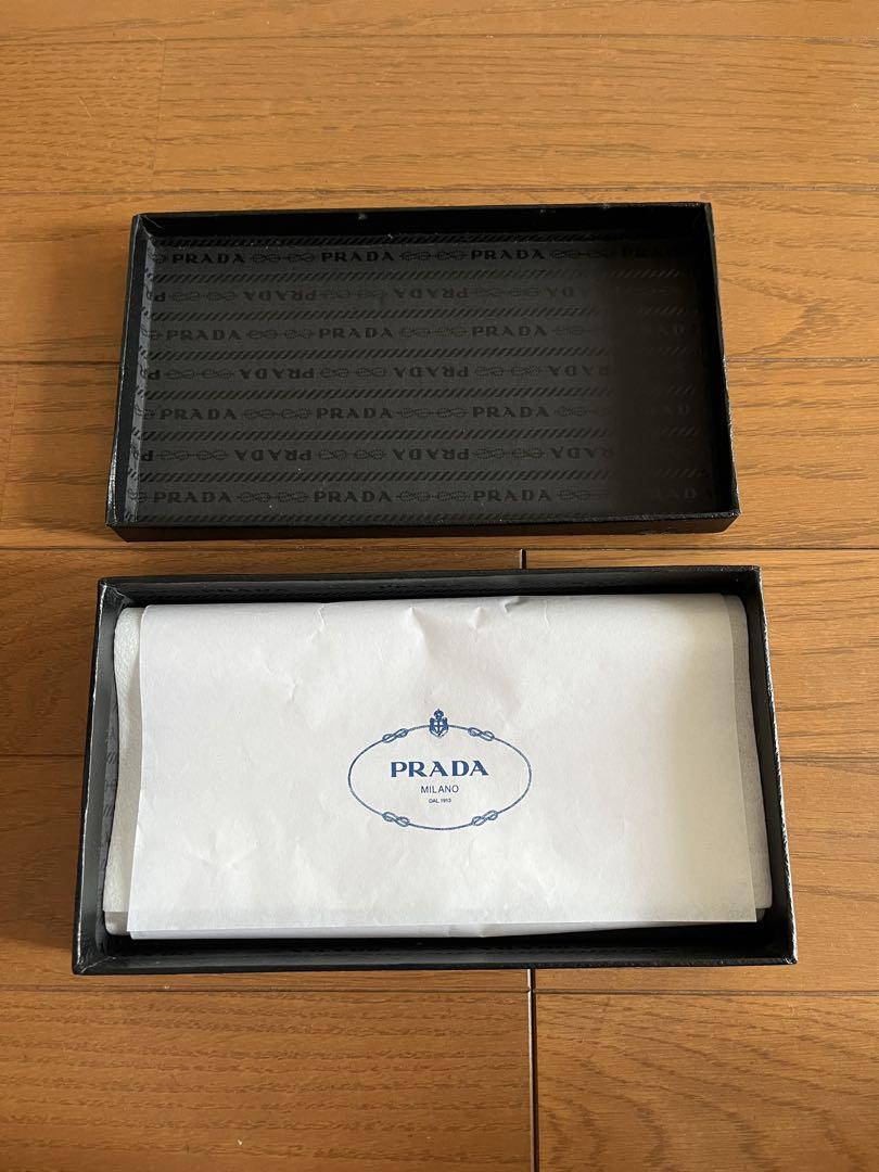 PRADA 長財布　サフィアーノ