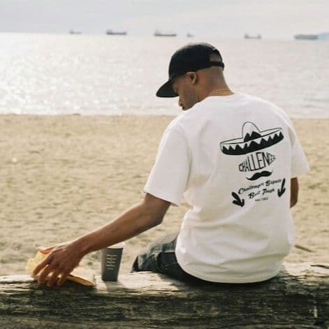 【CHALLENGER】SOMBRERO グラフィック Tシャツ（XL）