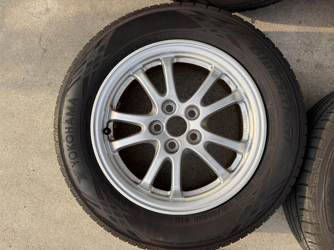 【大阪引き取り可】50プリウス純正タイヤホイールセット 195/65R15 4本