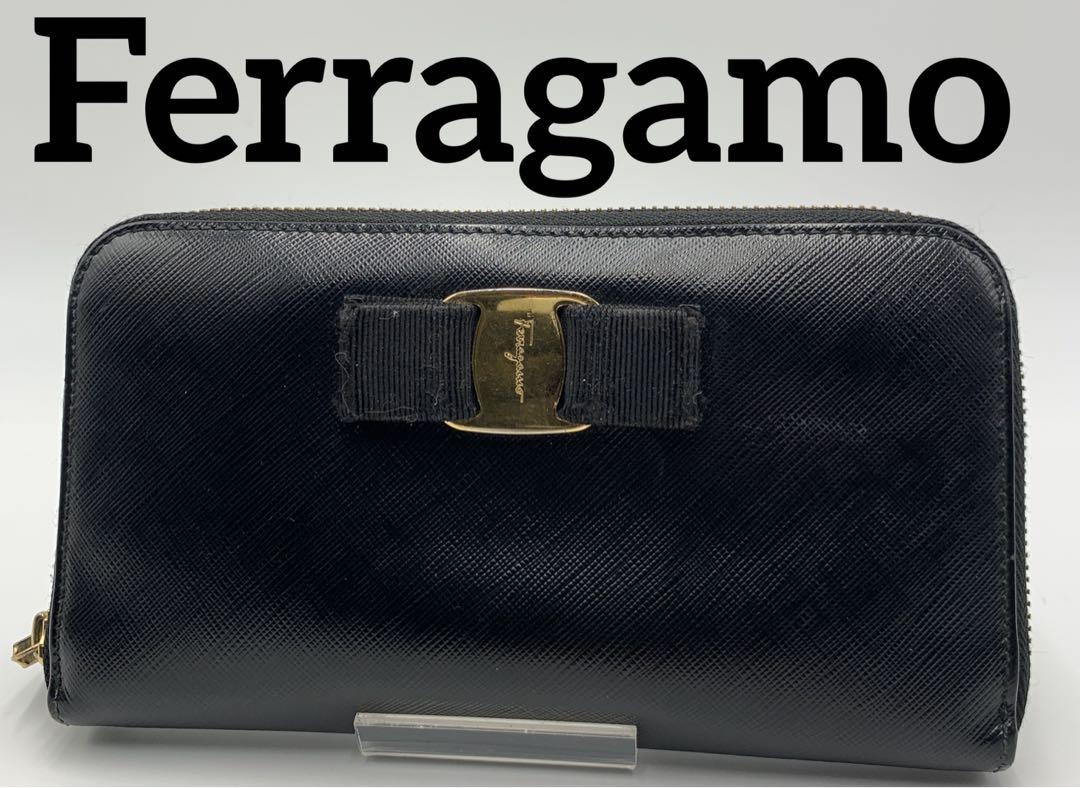 Salvatore Ferragamo ヴァラリボン　長財布　ラウンドファスナー