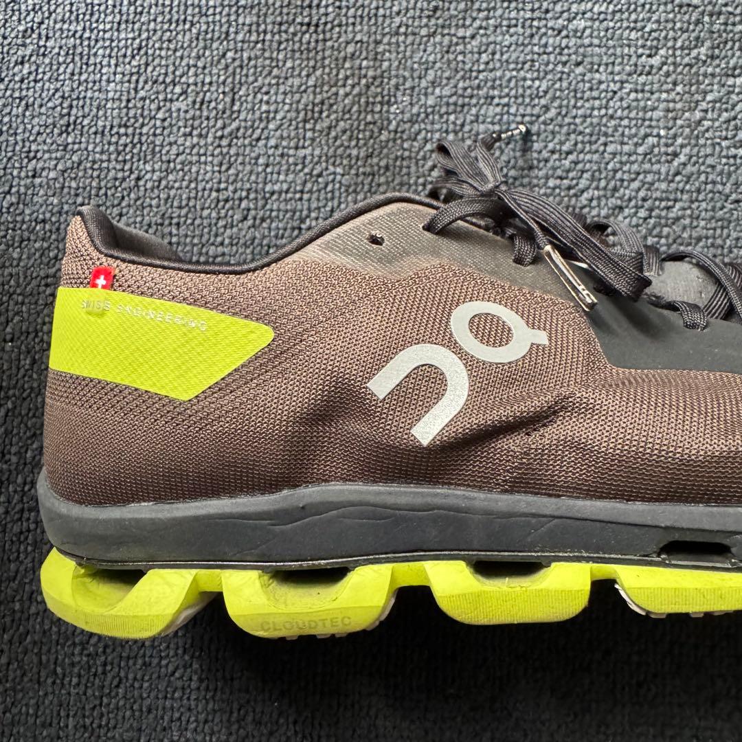 On オン SSENSE限定 ブラウン Cloudflash スニーカー On オン SSENSE限定 ブラウン Cloudflash スニーカー
