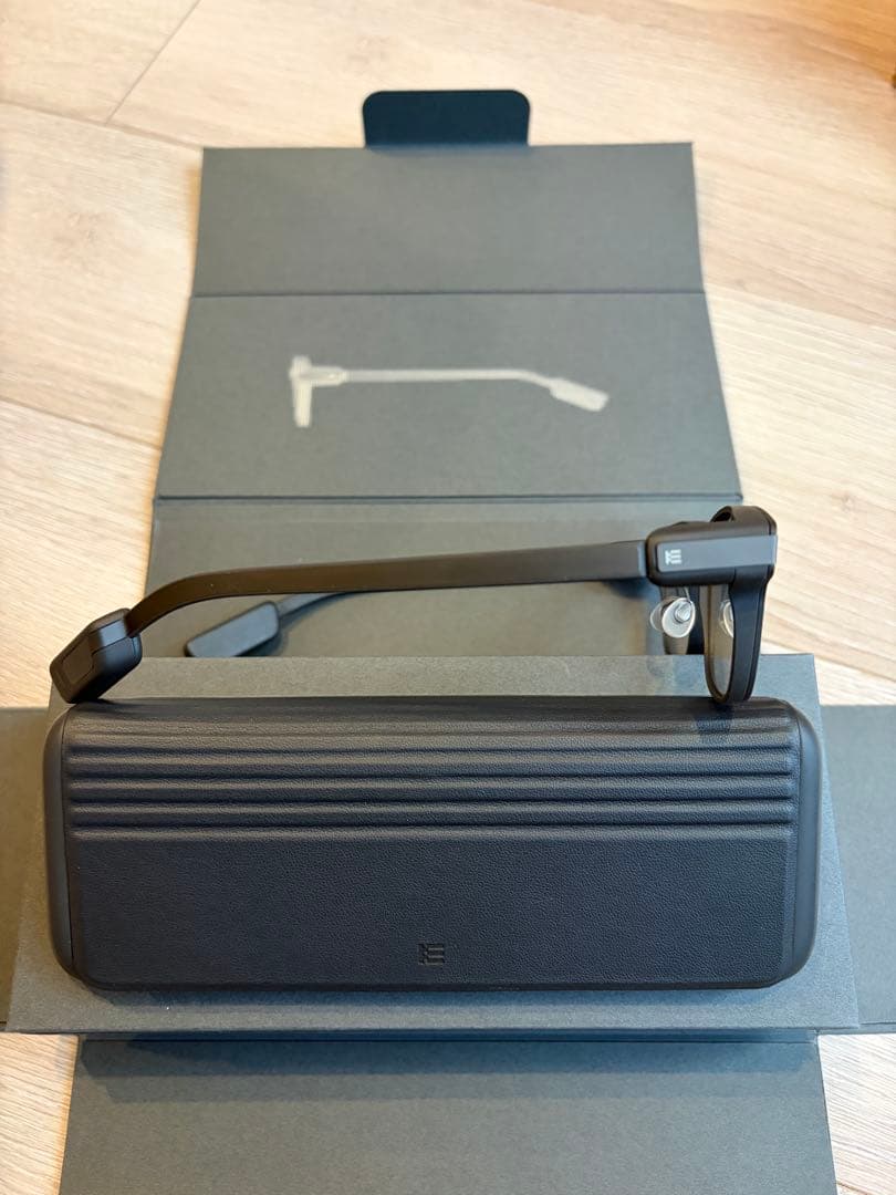 【美品】 Even Realities G1 グレー 専用ケース 付属品付き 【美品】 Even Realities G1 グレー 専用ケース 付属品付き