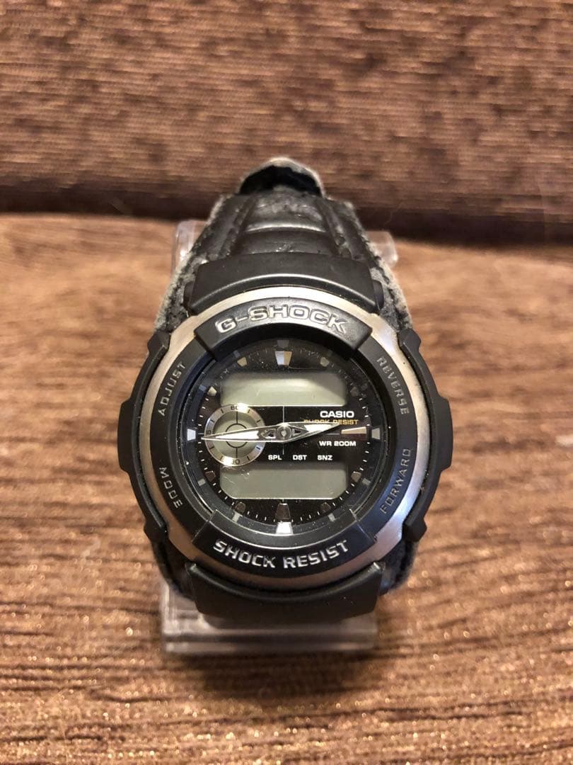 CASIO G-SHOCK デジタル腕時計　G-300-3AJF