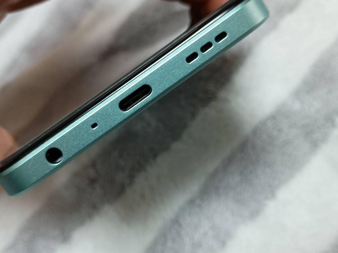スマートフォン本体 OPPO A79 5G