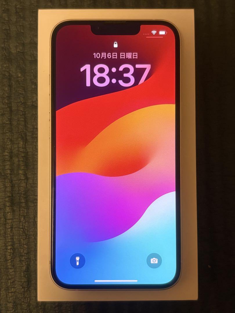 Apple iPhone 13 256GB ホワイトSIMフリー