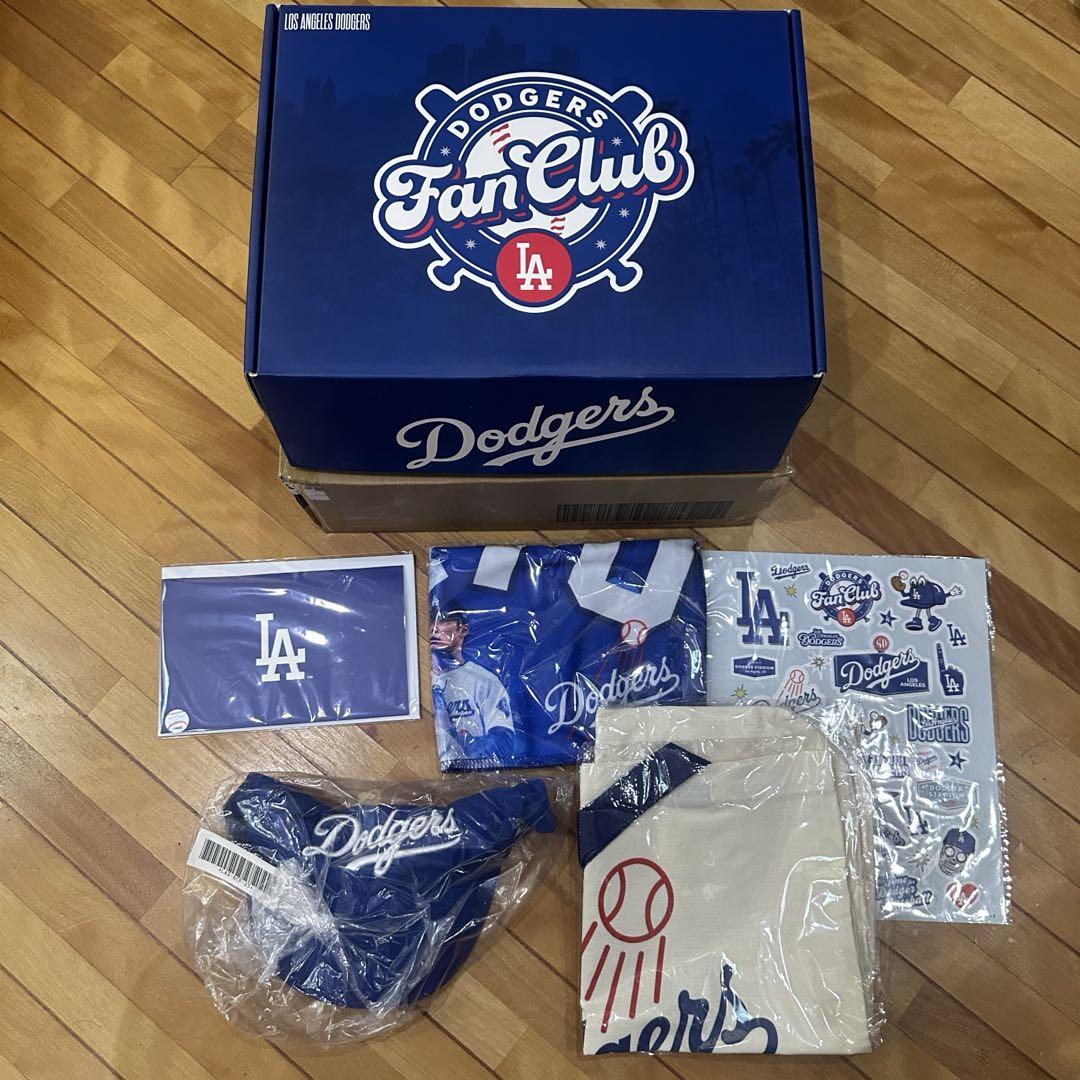 Dodgers Fan Club Box ドジャース ファンクラブ会員の通販 by す