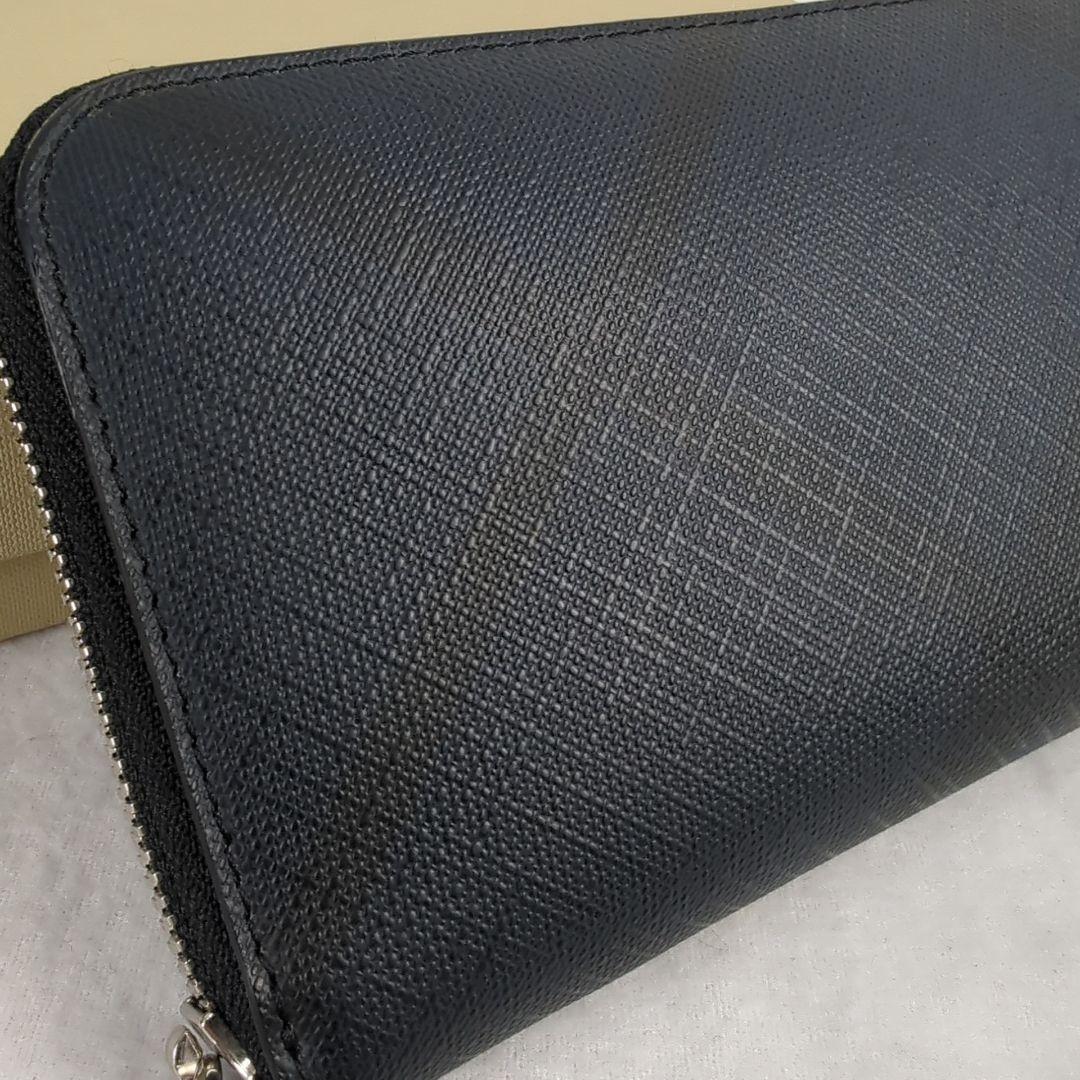 【美品】BURBERRY バーバリー チェック ラウンドジップ ジッピー 長財布