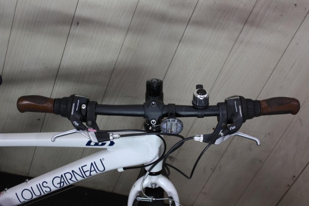 22インチ アルミ