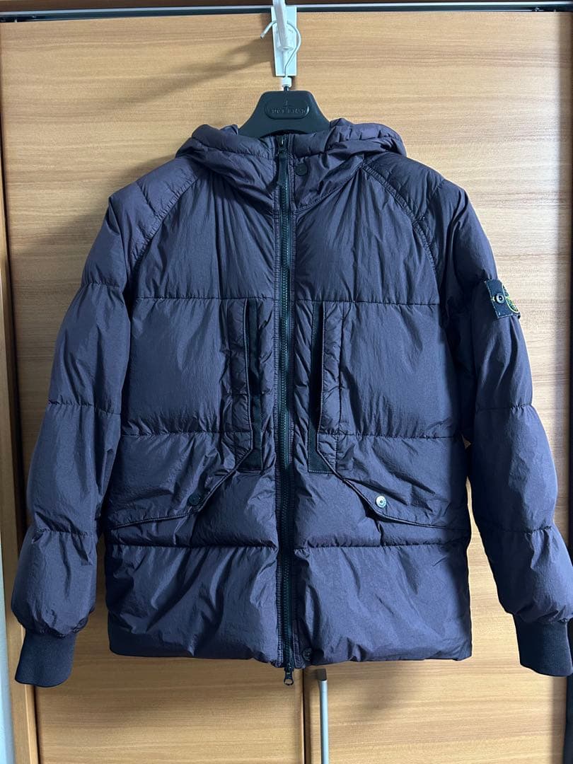 ストーンアイランド　ダウンジャケット