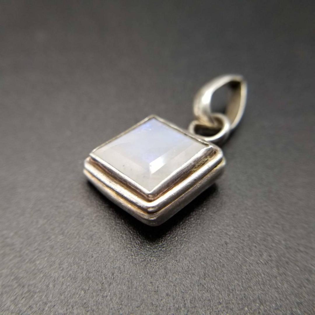 ムーンストーン スクエア 925 シルバー ヴィンテージ チャーム