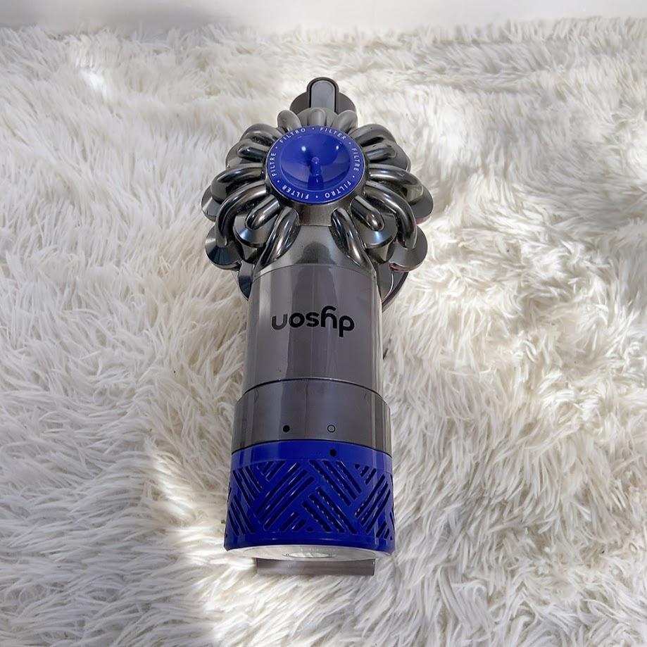 dyson V6 FLUFFY+ SV09 ダイソン コードレスクリーナー☆ - メルカリ