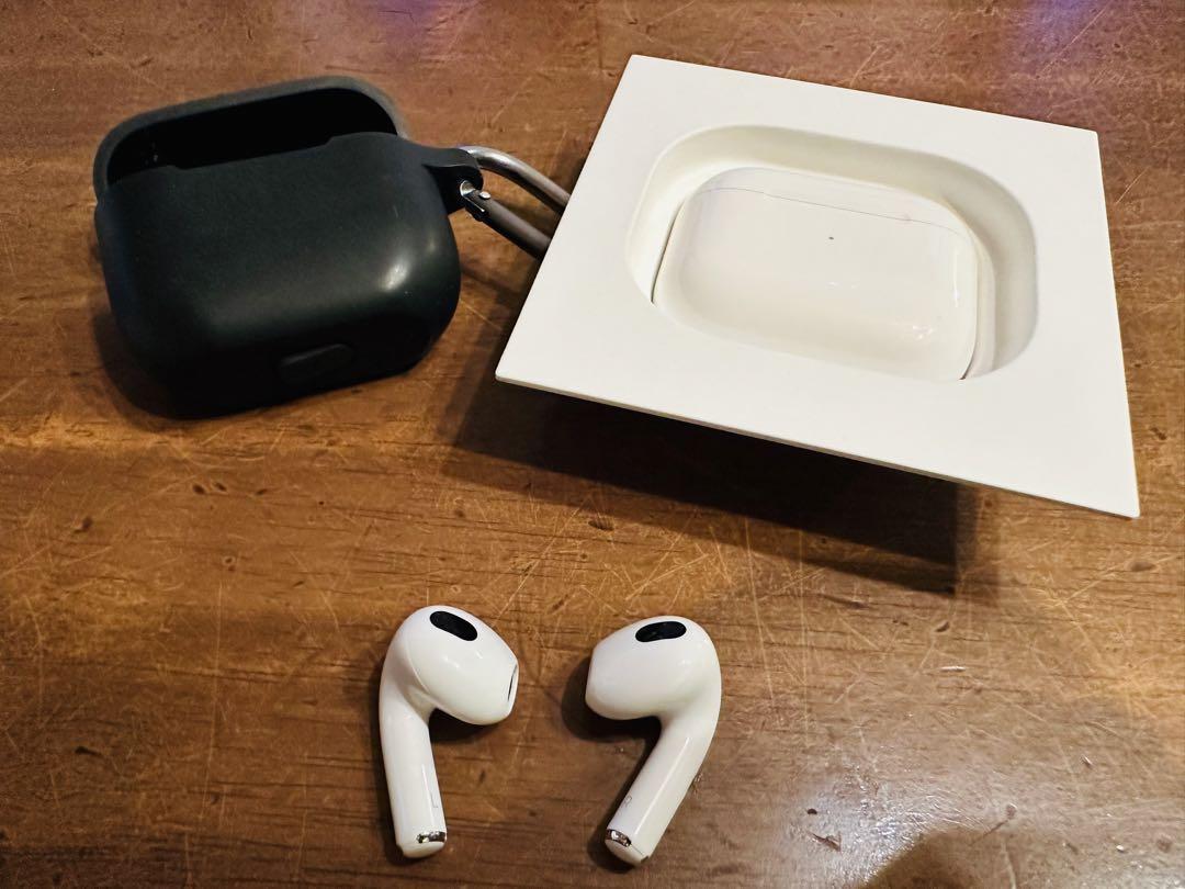 【即購入OK】送料込み AirPods 美品 第三世代 本体 両耳 動作良好 即購入OK】送料込み AirPods 美品 第三世代 本体 両耳 動作良好