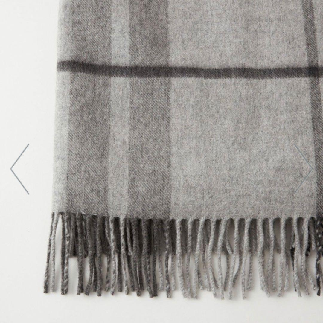 【Johnstons of Elgin】新品未使用タグ付き / チェックマフラー 【Johnstons of Elgin】新品未使用タグ付き / チェックマフラー