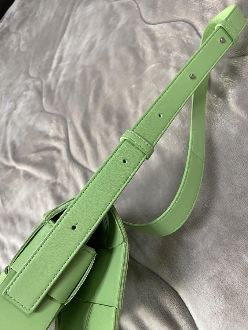 【BOTTEAGA】パデッド カセット クロスボディ バッグ ボッテガヴェネタ カセット クロスボディバッグ bottega veneta