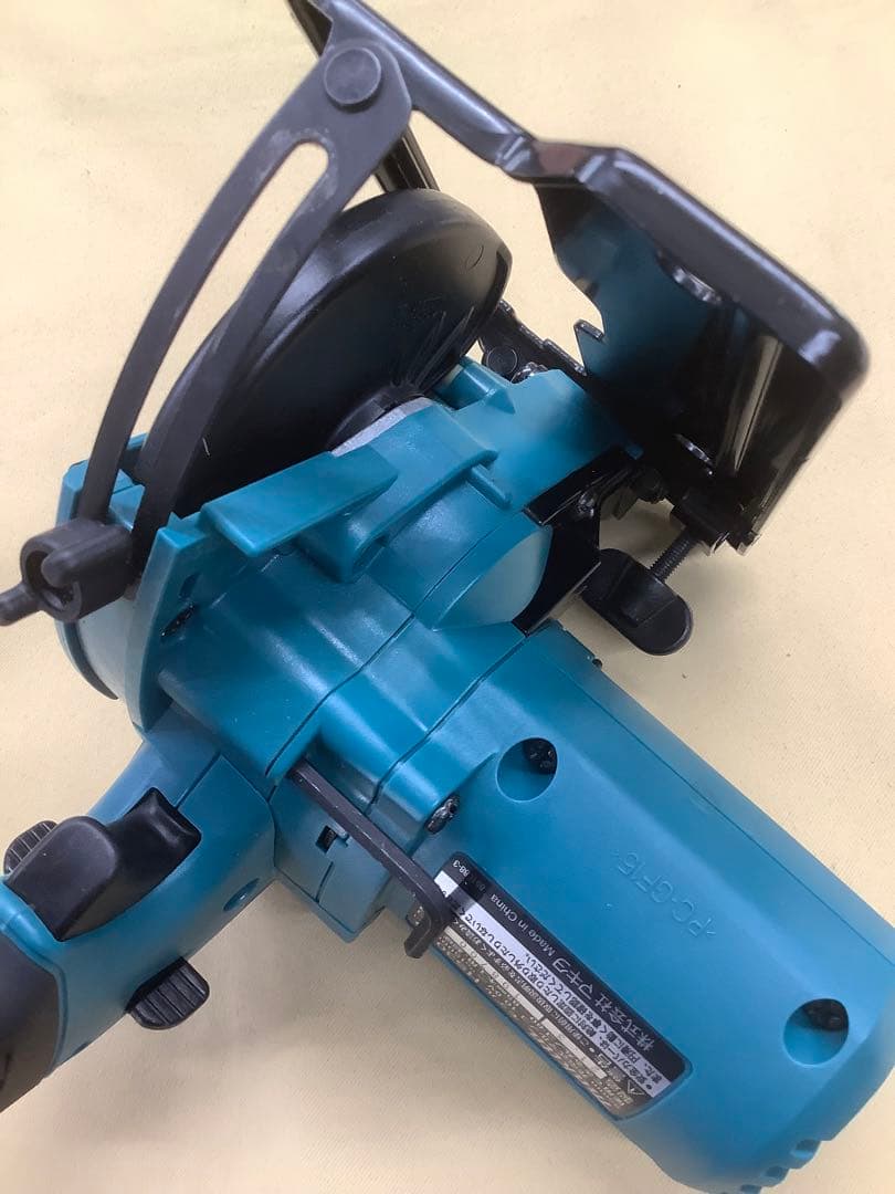 充電式マルノコ 本体のみMakita