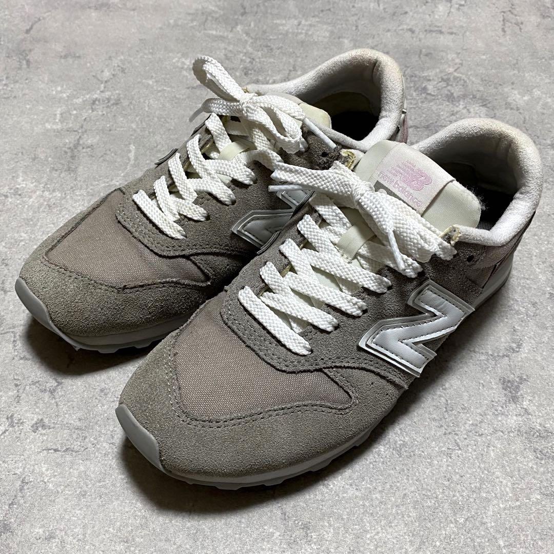 New Balance 996 刺繍 グレーxピンク スニーカー ニューバランス