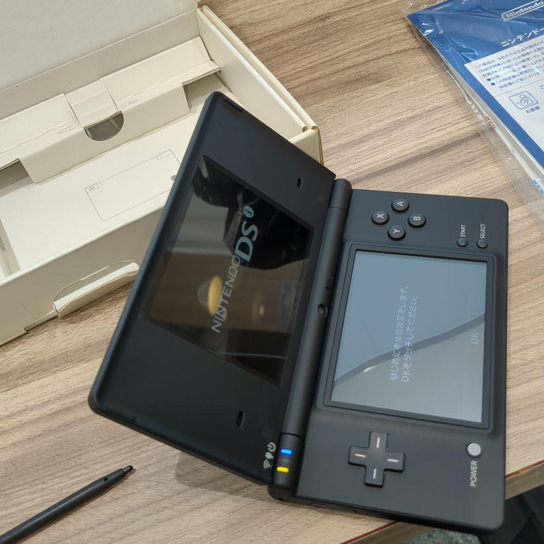 ニンテンドー DSi ブラック 美品 ソフト3本 SDカード 箱 説明書付き