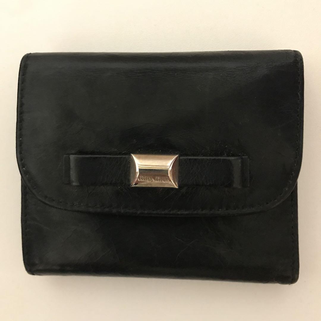 miumiu 三つ折り財布